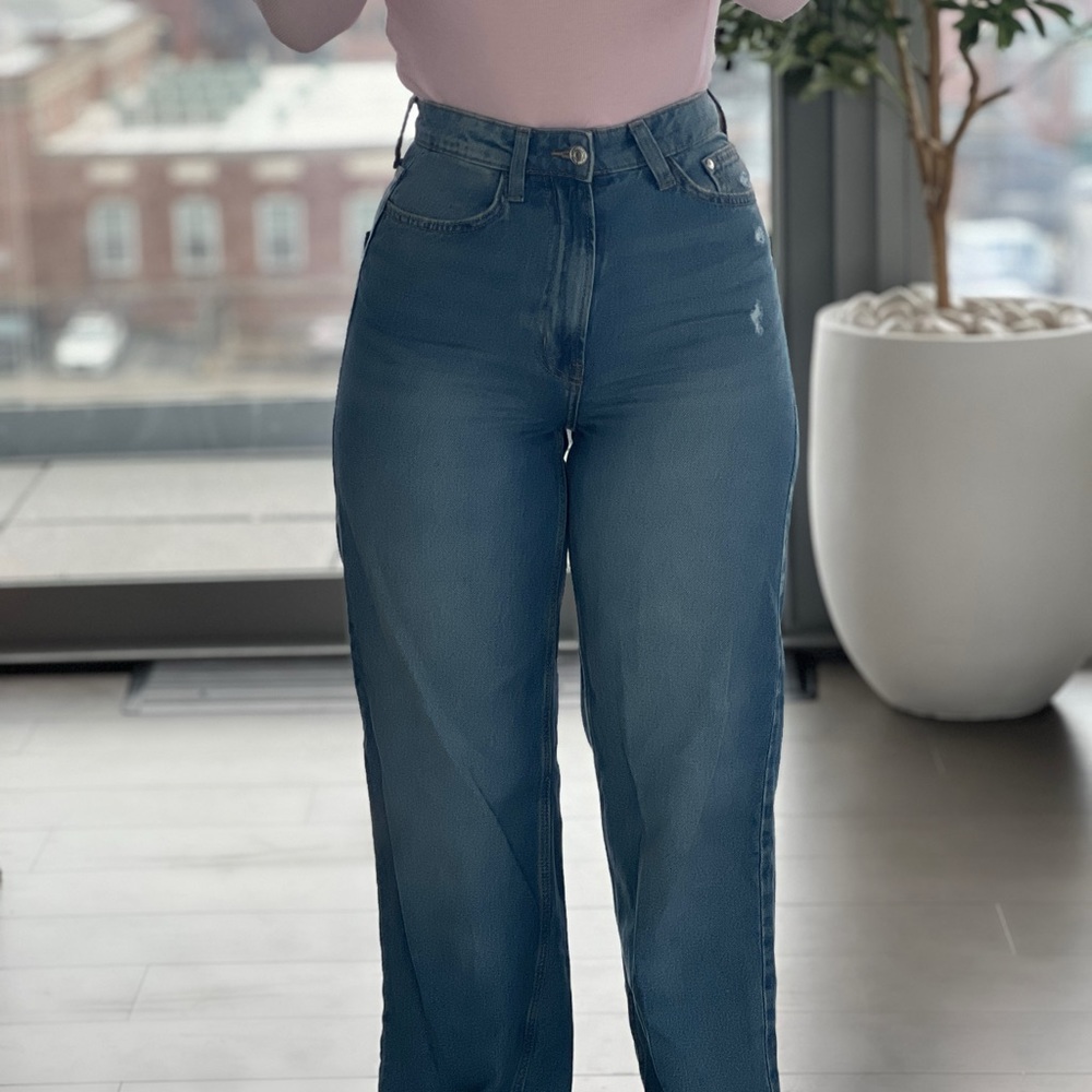 Mom Jeans Ultra High Rise - Picture 2 of 5